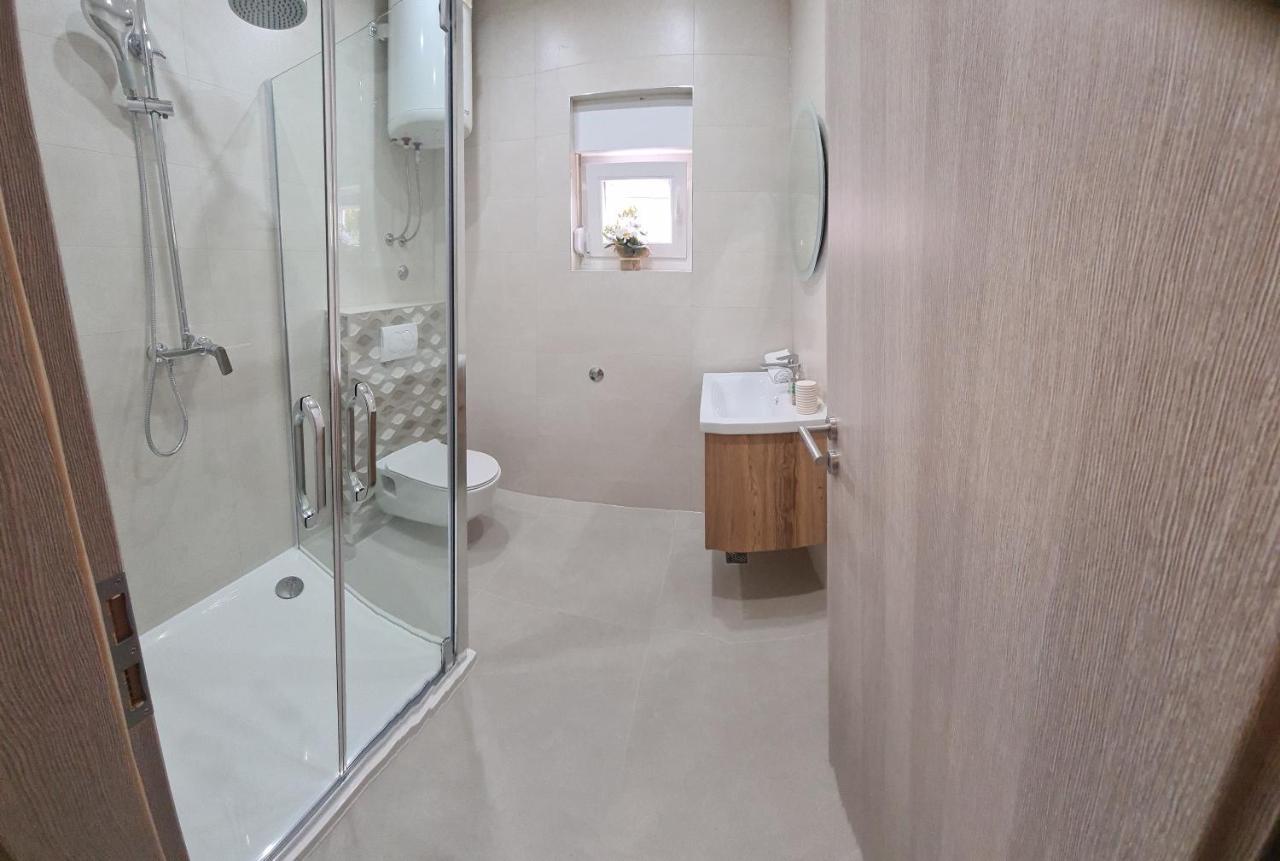 Apartmani Ivana 2 Kaštela المظهر الخارجي الصورة